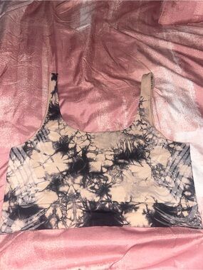 Athleta Black and Cream Tie-Dye Square Neck Crop Top